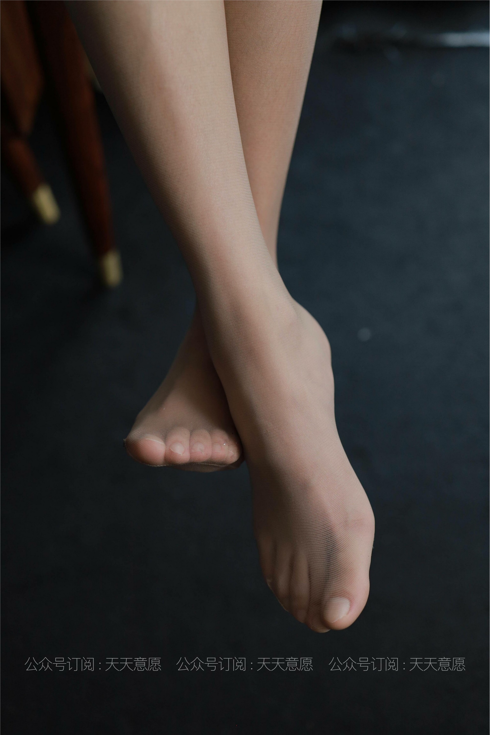 IESS异思趣向  2021.08.11 丝享家886：婉苹《最美女职员》